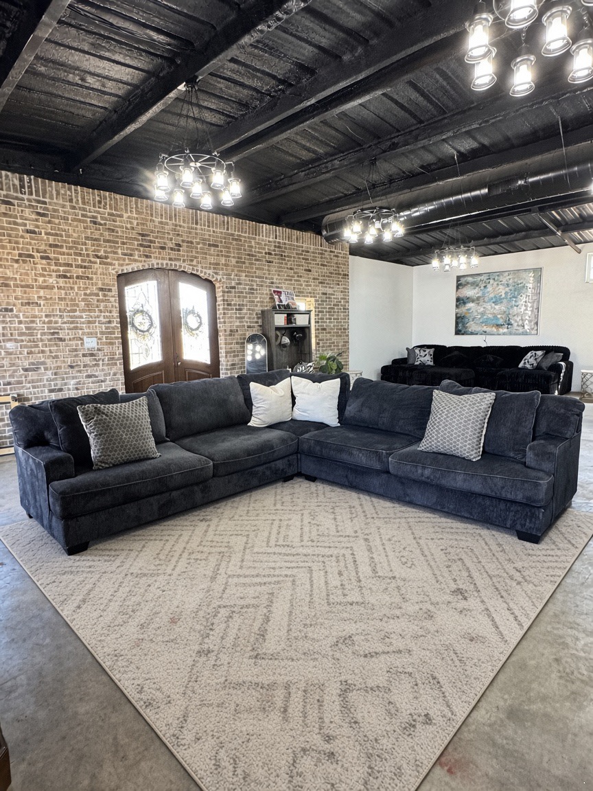 Studio 5 Dark Blue Large L-Sectional